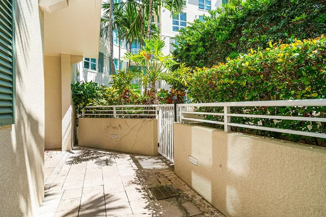 City Palms Unit 614 photo 19