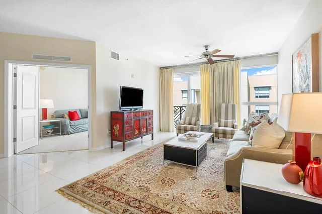 The Astor Unit 412 photo 10