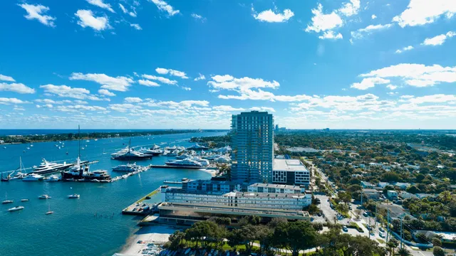 Alba Palm Beach Unit 1701 photo 15