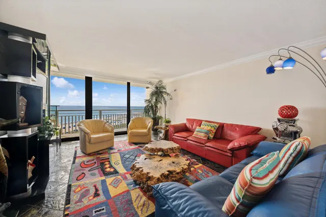 Tiara Singer Island Unit 9-C photo 2