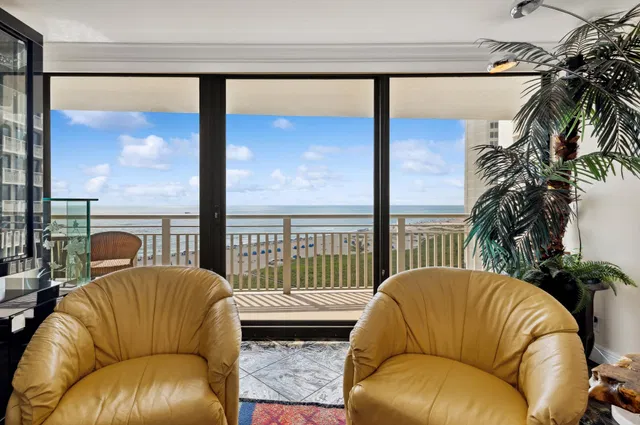 Tiara Singer Island Unit 9-C photo 3