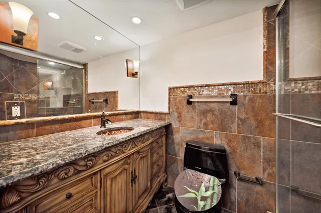 Tiara Singer Island Unit 9-C photo 17