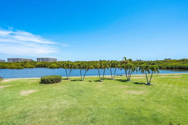 2175 Ibis Isle Road #3