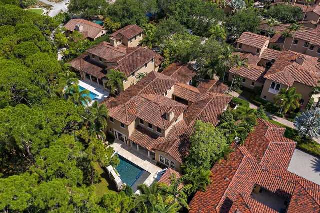 Bear's Club Residence photo 2
