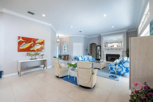 Monarch Country Club Residence photo 9