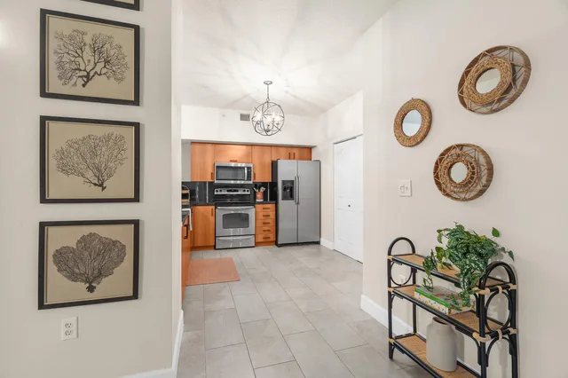 Pineapple Grove Village Condominiums Unit 1411 photo 6