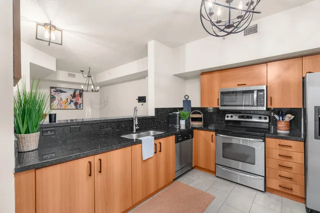Pineapple Grove Village Condominiums Unit 1411 photo 8