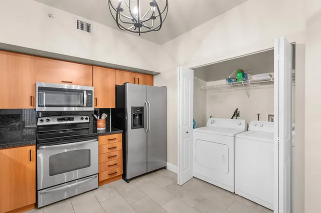 Pineapple Grove Village Condominiums Unit 1411 photo 10
