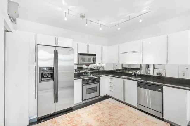 Villa Lofts Unit 404 photo 5