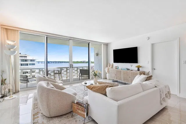 2760 S Ocean Boulevard #508