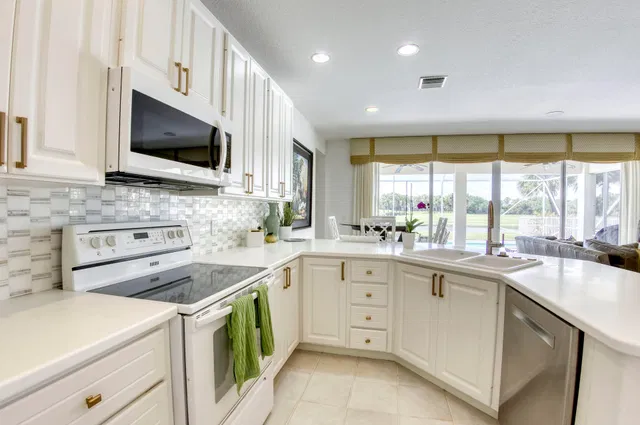 Island at Abacoa Residence photo 15