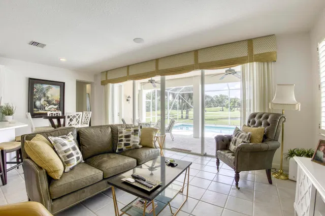 Island at Abacoa Residence photo 27