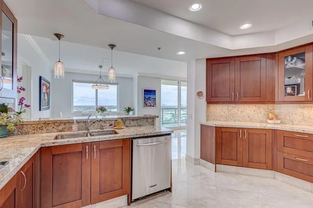 The Landmark Palm Beach Gardens Unit 1204a photo 39