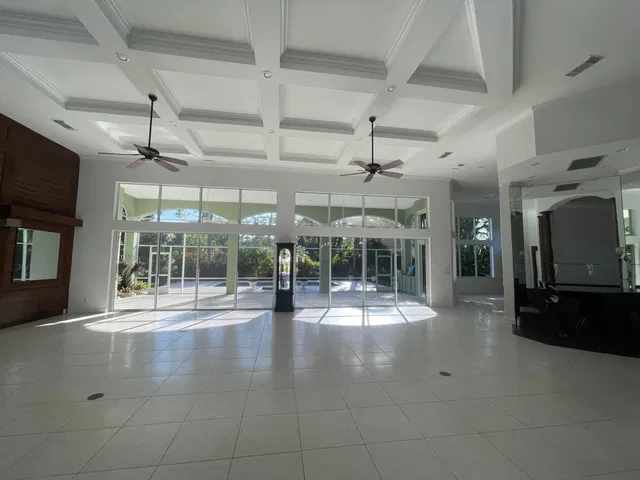 Willoughby Golf Club Residence photo 7