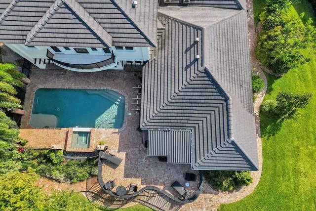 Boca Bath & Tennis Residence photo 5