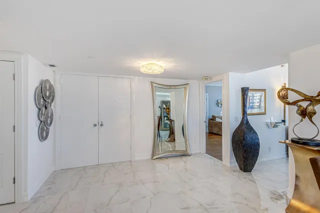 Martinique Singer Island Unit 202 photo 9