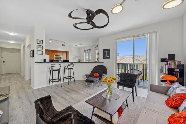 Pineapple Grove Village Condominiums Unit 2409 photo 4