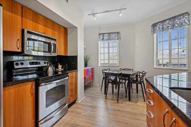 Pineapple Grove Village Condominiums Unit 2409 photo 8