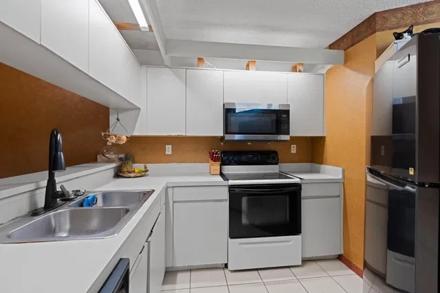 Residence photo 8