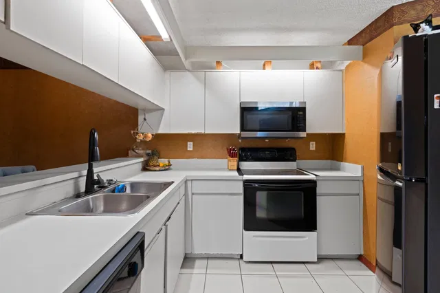 Residence photo 9