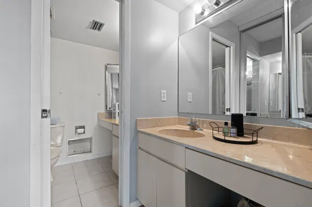 Residence photo 17