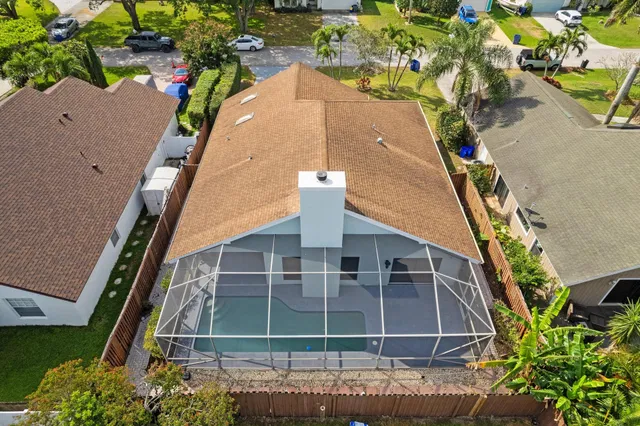 Residence photo 2