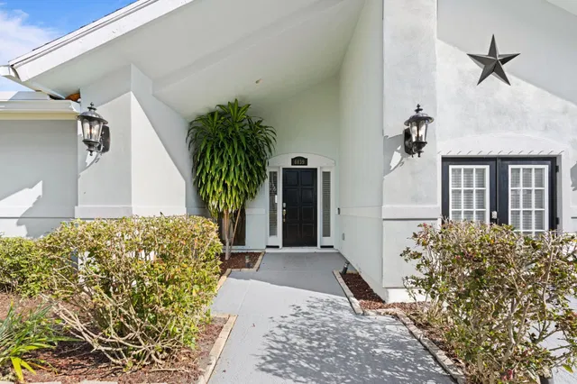 Residence photo 5