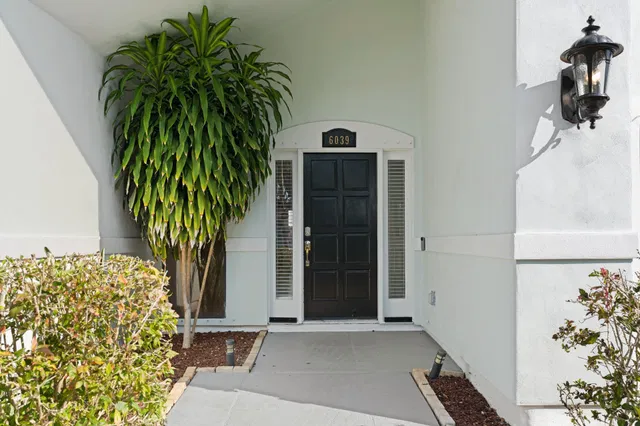 Residence photo 6