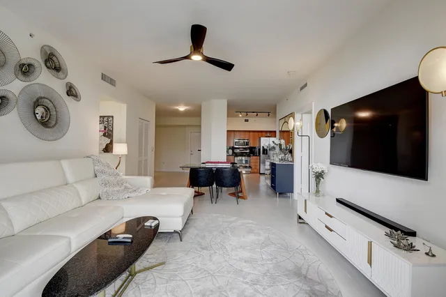 Pineapple Grove Village Condominiums Unit 2403 photo 6