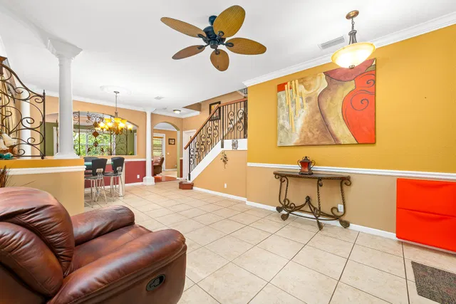  Residence photo 4