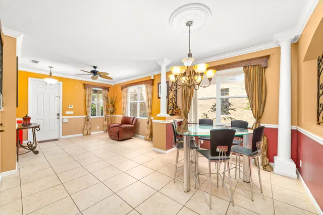  Residence photo 5