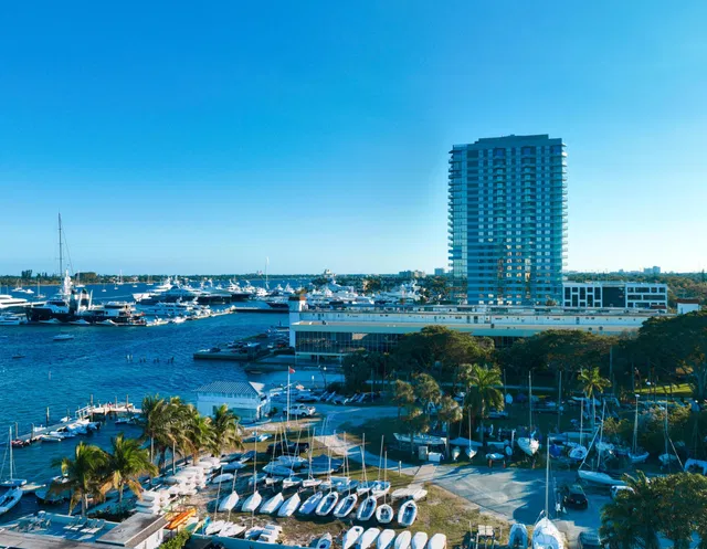 Alba Palm Beach Unit 802 photo 11