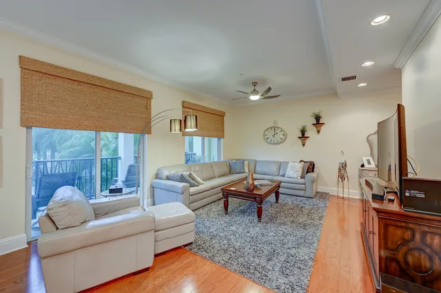Latitude Delray Unit 305 photo 8