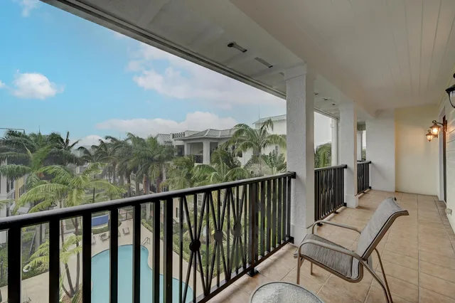 Latitude Delray Unit 305 photo 15