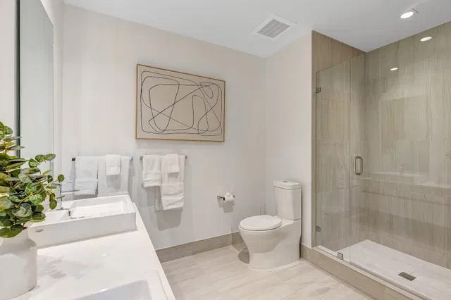 Tower 155 Unit 1119 photo 18