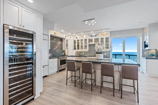 Via Delfino Condominium Unit 1901 photo 9