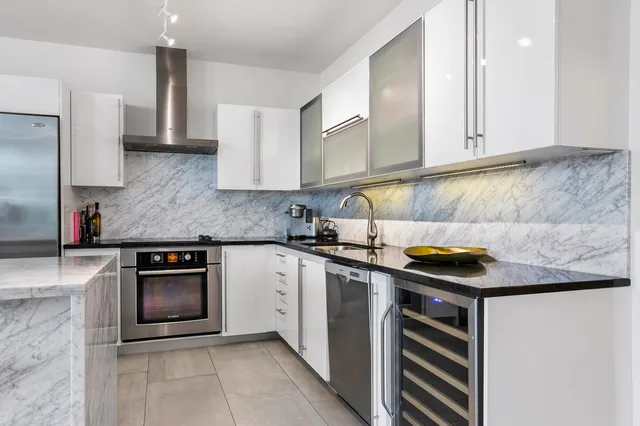 Villa Lofts Unit 302 photo 4