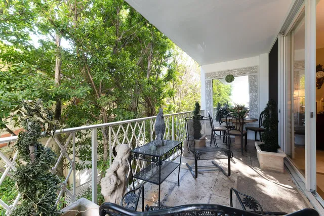434 Chilean Avenue #2b