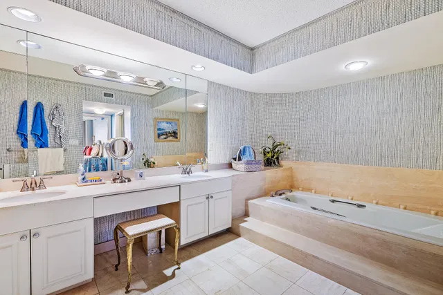 Eastpointe Singer Island Unit 15j photo 9