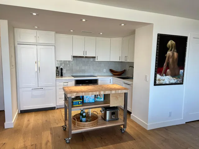 Island House Condos Unit 6f photo 3