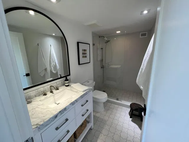 Island House Condos Unit 6f photo 6