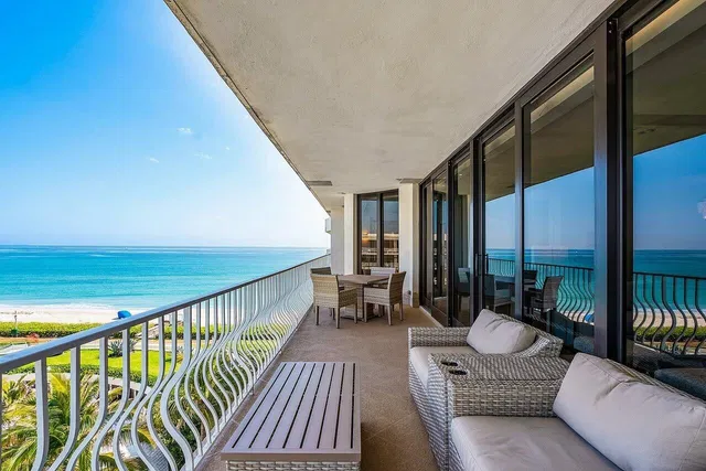 Sloan's Curve Palm Beach Unit 503s photo 10