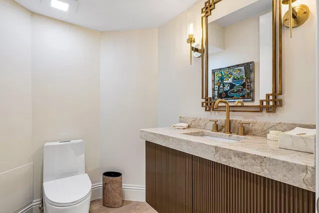 Sloan's Curve Palm Beach Unit 503s photo 17