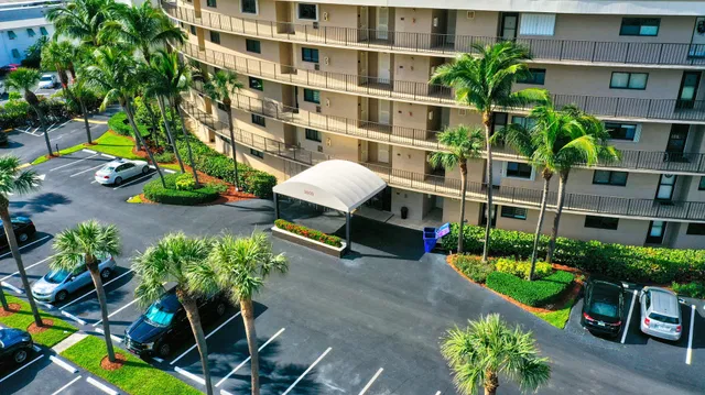 3605 S Ocean Boulevard #111