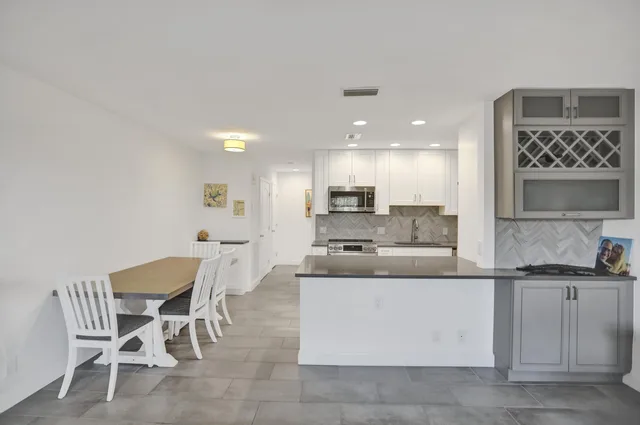 Delray Beach Shores Unit 20 photo 6