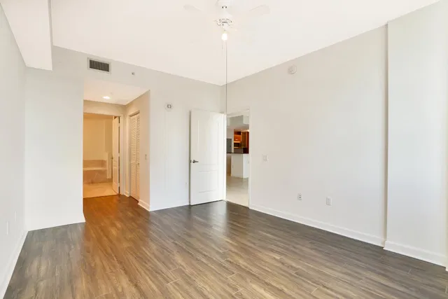 The Whitney Unit 622 photo 9