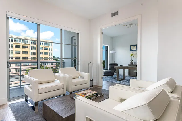 Tower 155 Unit 515 photo 7