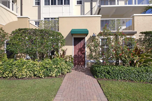 Flagler Landing Unit 101 photo 2