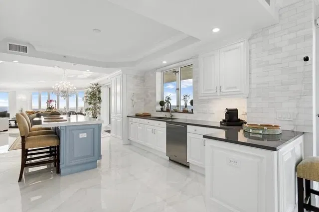 Oasis Singer Island Unit 9b photo 5
