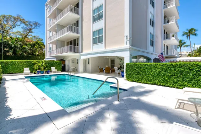 Island House Condos Unit 5b photo 11